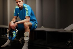 华体会体育：北美电竞风云再起，C9战队阵容大换血，老将隐退与新援回归引热议