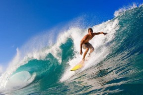 华体会体育：楚阿梅尼坦言更钟情6号位 阿隆索亲身指导后腰技艺