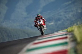 华体会_前利物浦后卫马丁-凯利悄然退役，退役声明成未解之谜